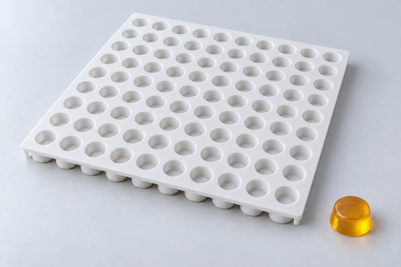 Tapered round 22 mm silicone gummy mold, studio render from the EVOCAN drawing